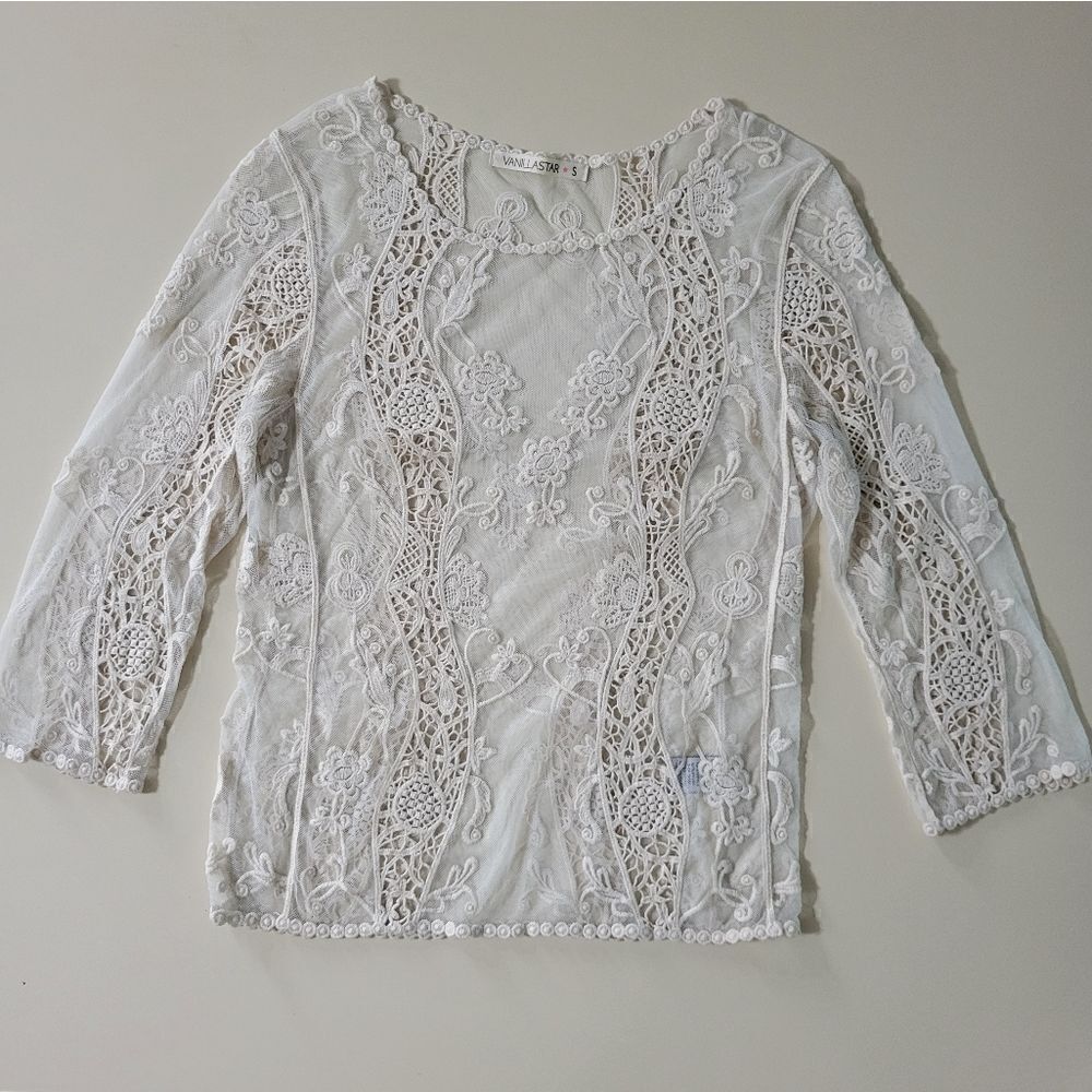 Vanilla Star Ivory Lace 3/4 Sleeve Top